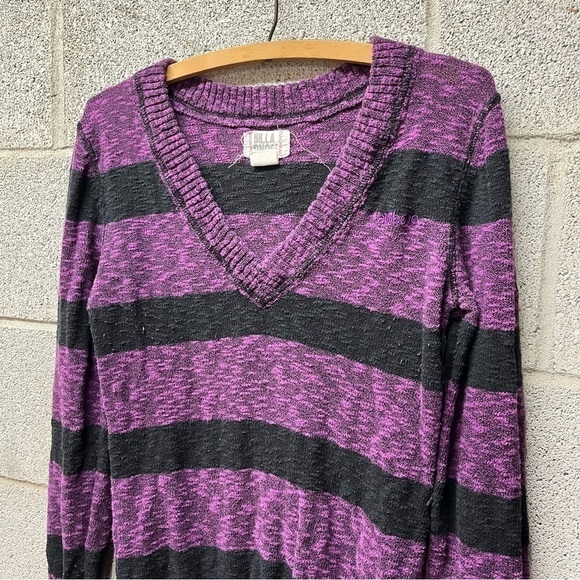BillBong Purple And Black Striped V-Neck Sweater - Picture 4 of 7